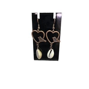 Heart with bird seashells